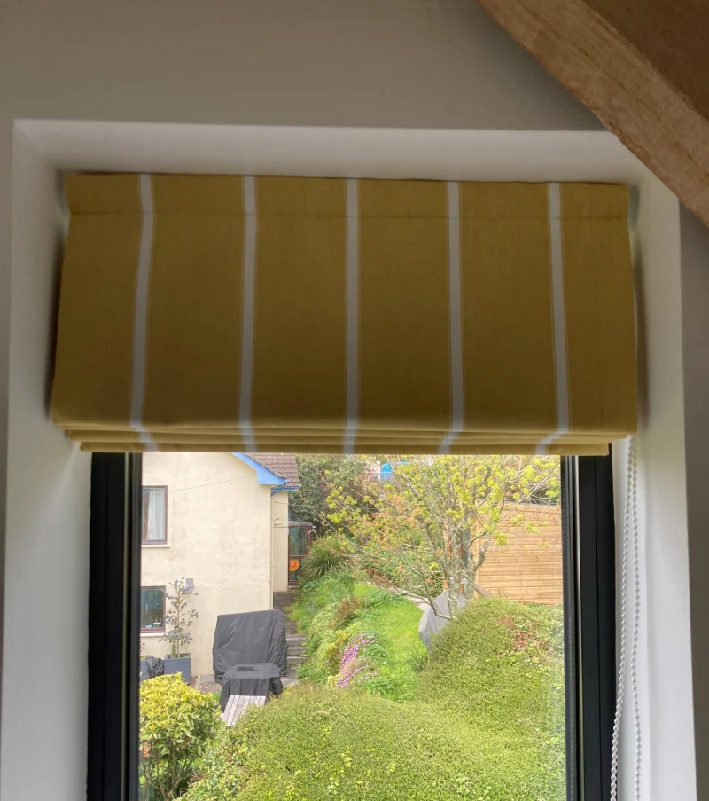 Stacked or flat Roman Blind